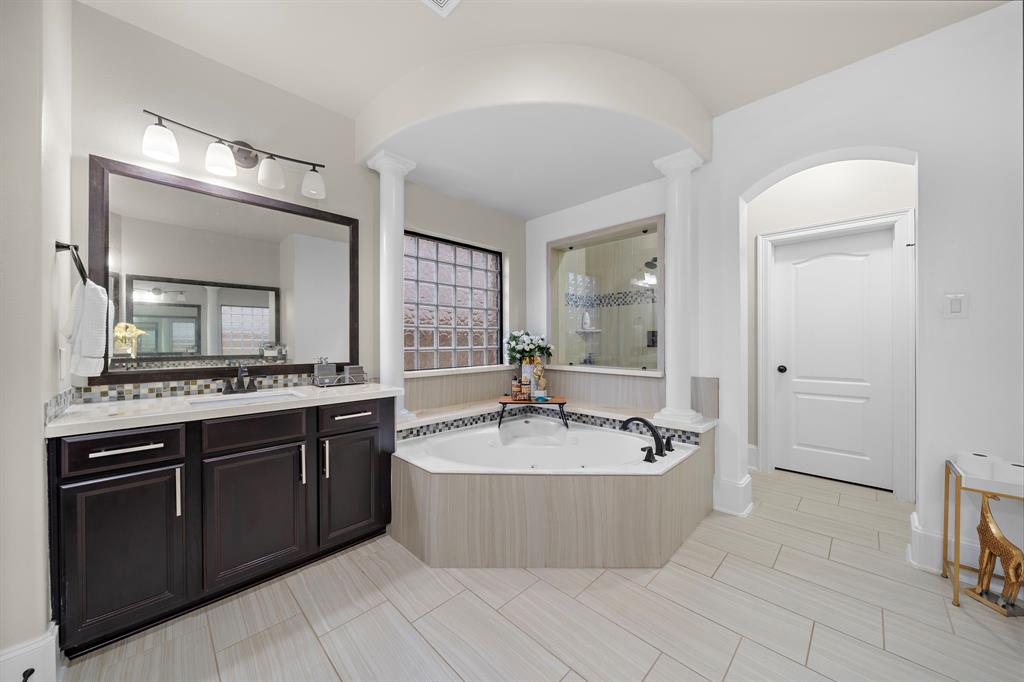 2807 Padova Court, League City, Texas image 18