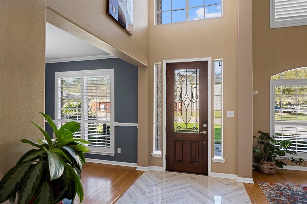5918 Capella Park Drive, Spring, Texas image 6