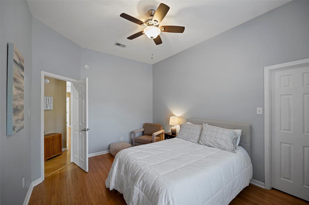 5918 Capella Park Drive, Spring, Texas image 30