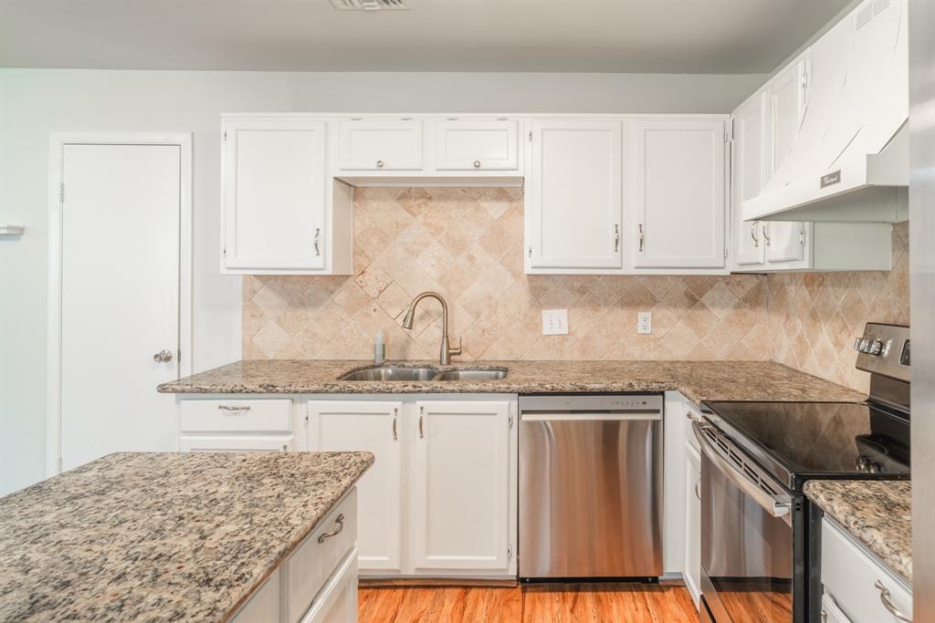 3006 Whetrock Lane, Sugar Land, Texas image 9