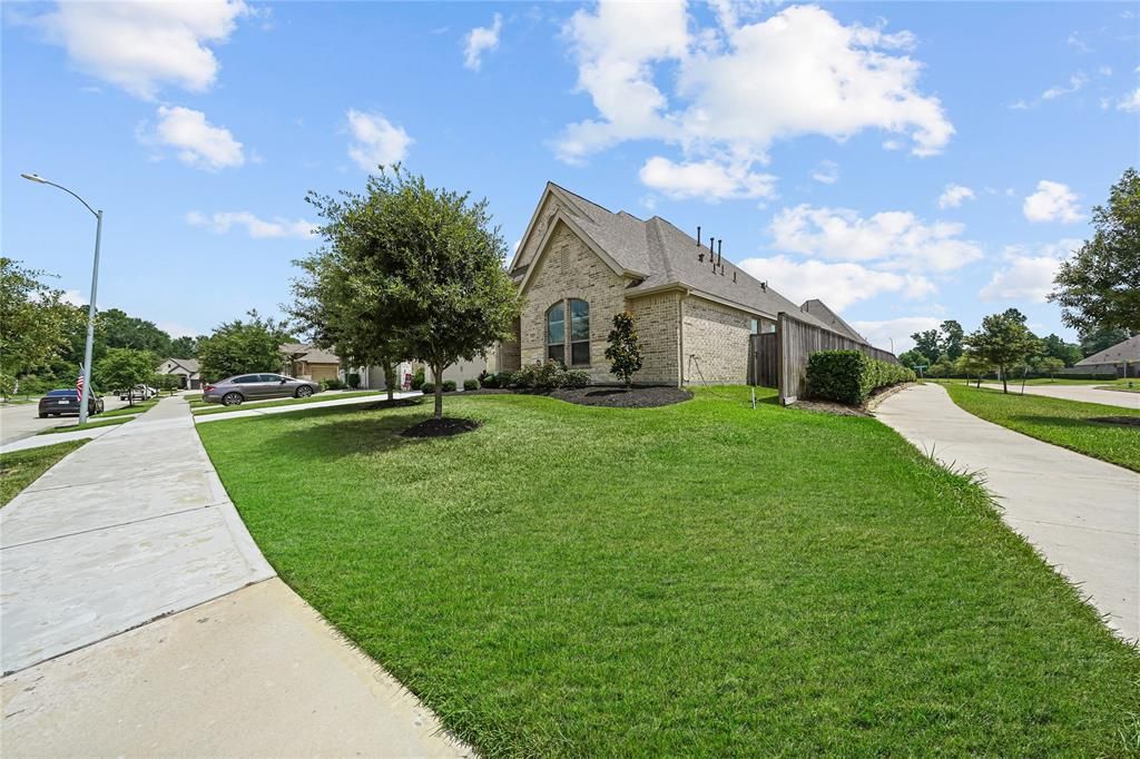 Photo of 3227 Skylark Valley Trace, Houston, TX 77365 (MLS # 97360913)
