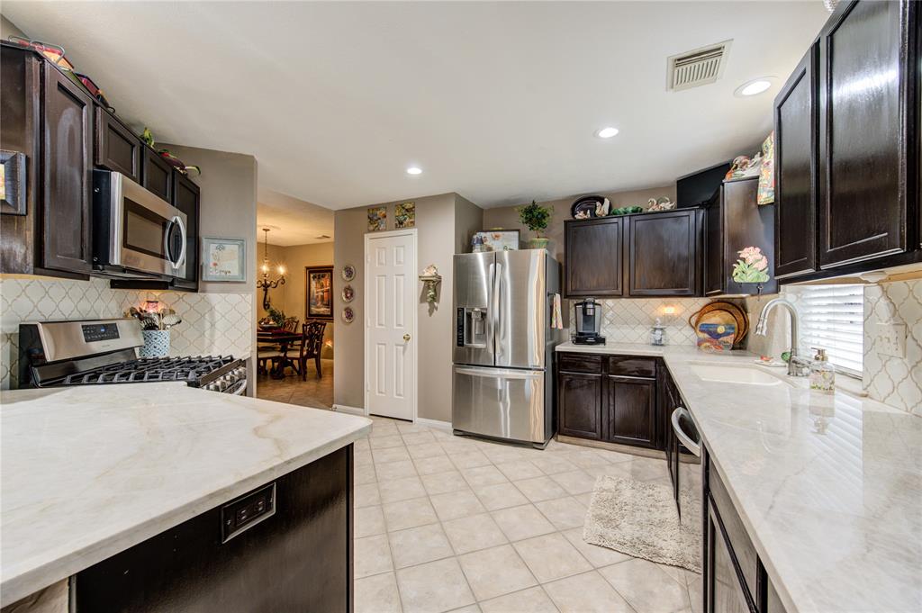 16311 Mango Ridge Court, Humble, Texas image 2