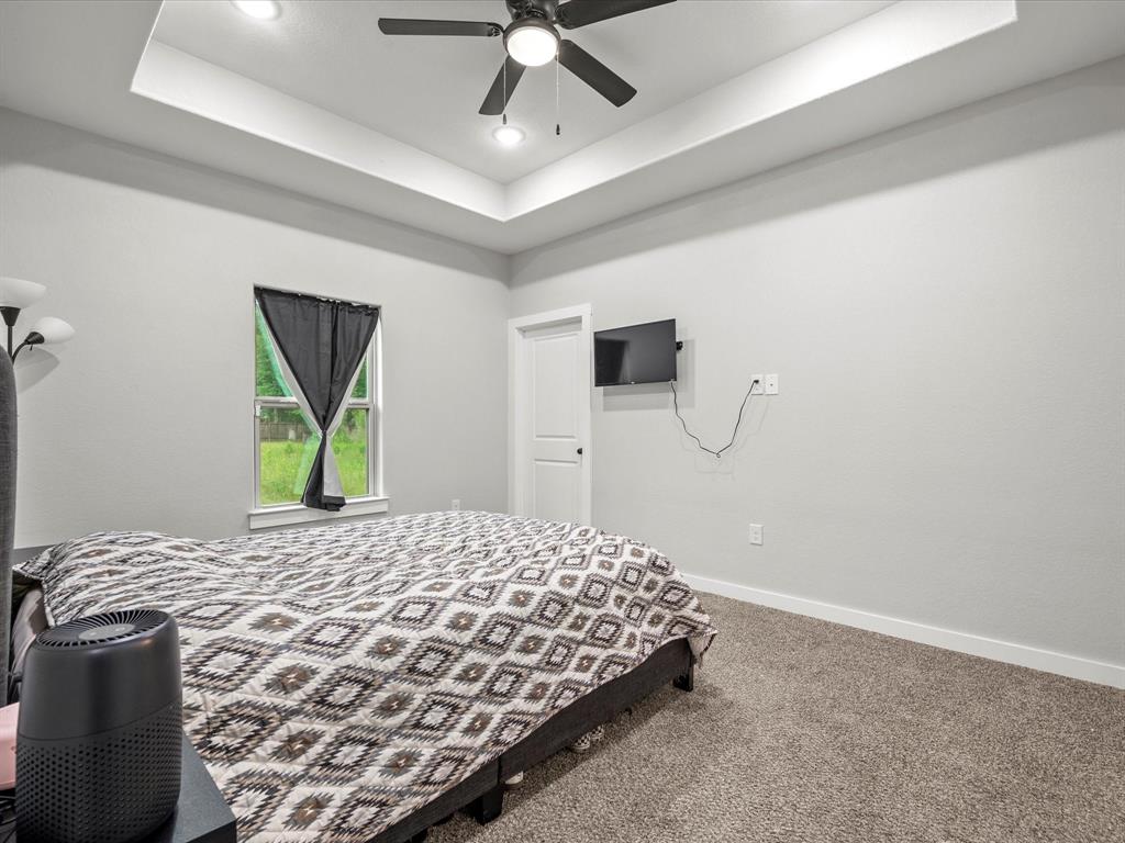 16322 Crockett Martin Estates Drive, Conroe, Texas image 10