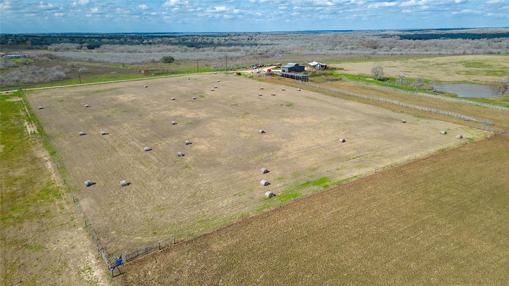 62 County Road 448, Waelder, Texas image 47