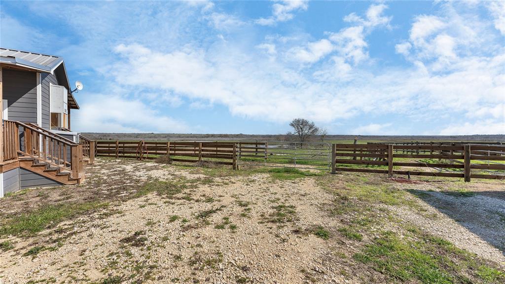 62 County Road 448, Waelder, Texas image 38