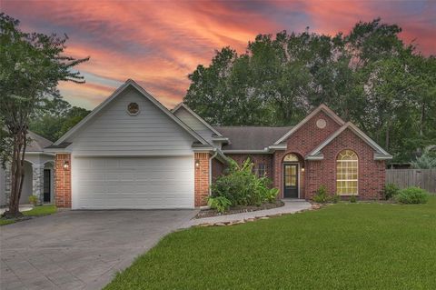 92 Summers Wind Street Montgomery TX 77356