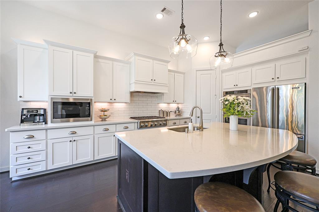 209 Bee Cave Court, Montgomery, Texas image 16