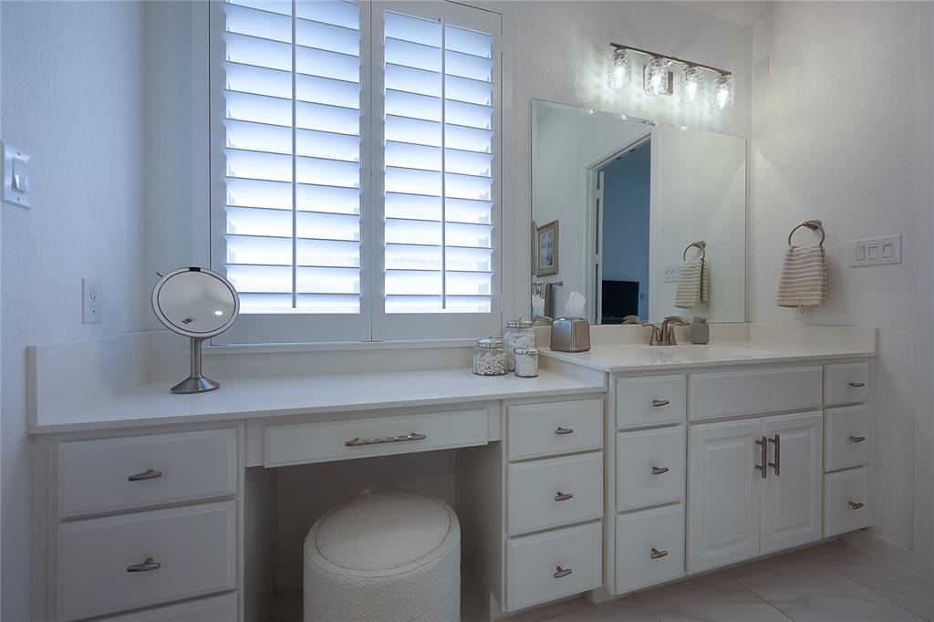 209 Bee Cave Court, Montgomery, Texas image 20