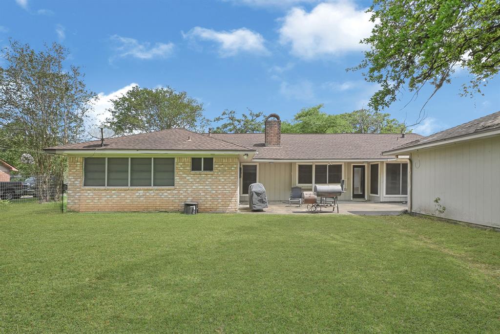 312 Narcissus Street, Lake Jackson, Texas image 25