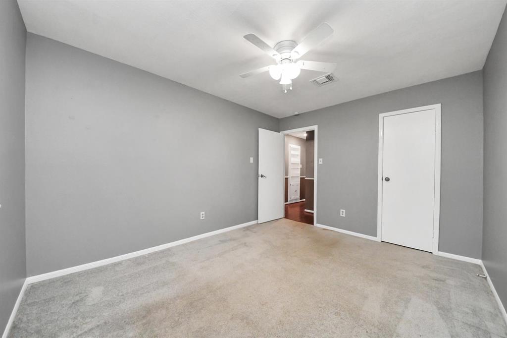 509 W Nottingham Drive, League City, Texas image 16