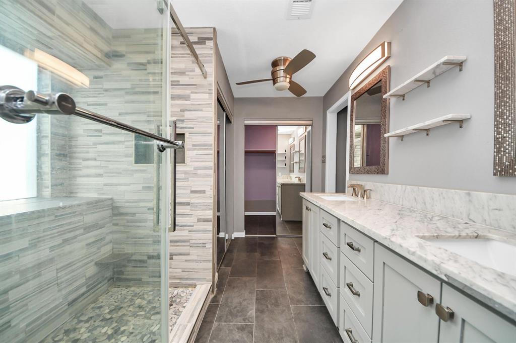 509 W Nottingham Drive, League City, Texas image 14