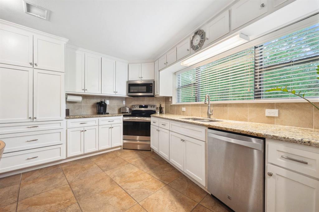 19803 Belle Way Drive, Humble, Texas image 5