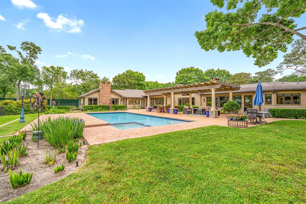 12 E Rivercrest Drive, Houston, Texas image 40