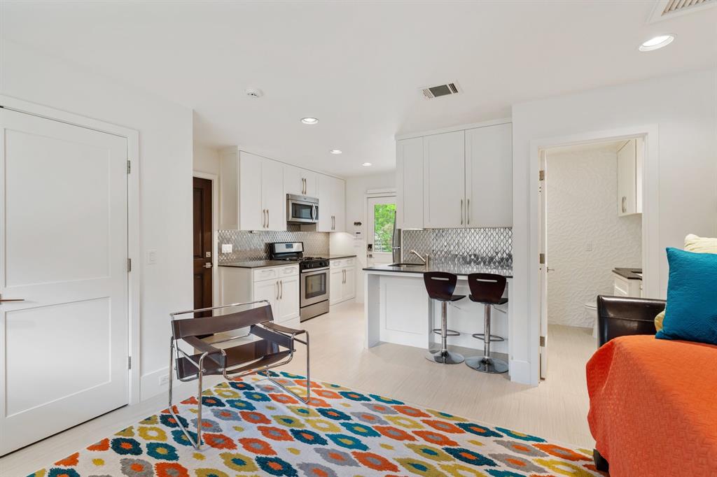 12 E Rivercrest Drive, Houston, Texas image 33