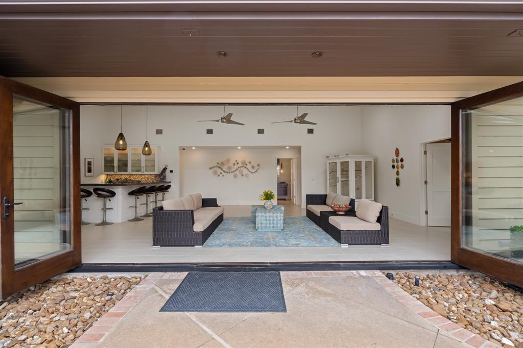 12 E Rivercrest Drive, Houston, Texas image 17