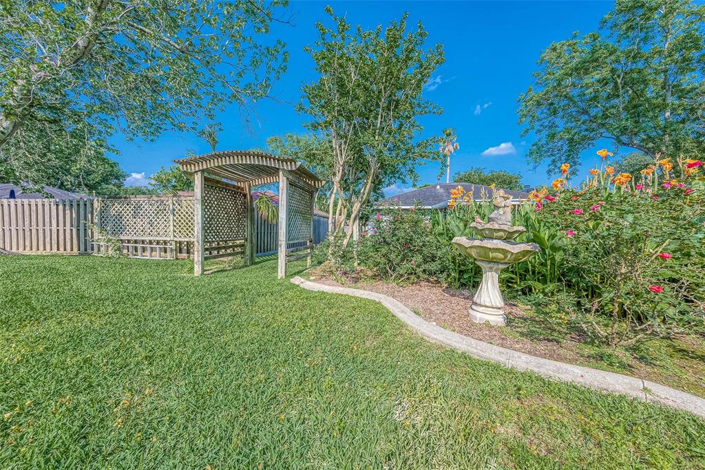 907 Country Place Boulevard, Pearland, Texas image 29