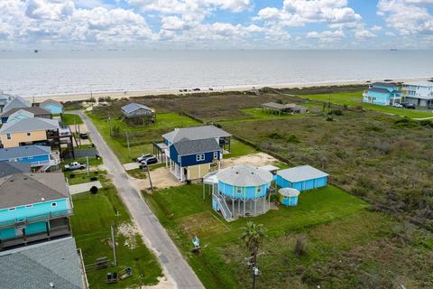 A home in Crystal Beach