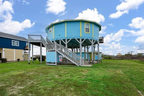 A home in Crystal Beach