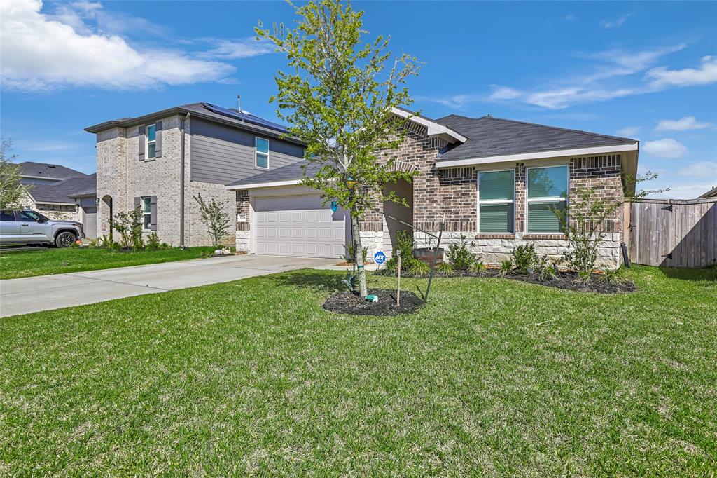 17718 Sommerset Falls Lane, Crosby, Texas image 3