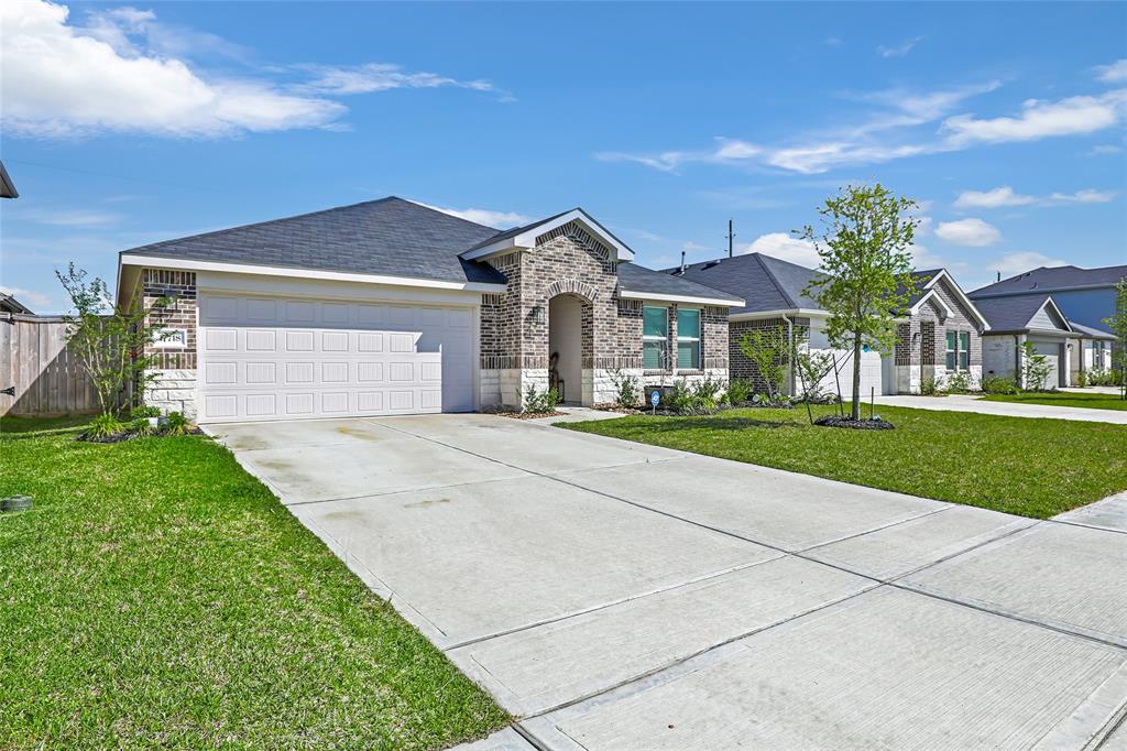 17718 Sommerset Falls Lane, Crosby, Texas image 2