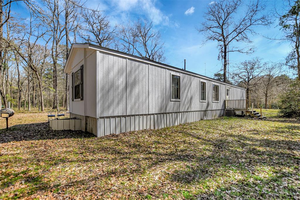 88 Buckthorn Acres Drive, Huntsville, Texas image 32