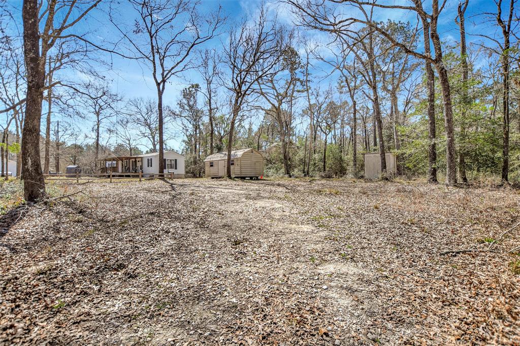 88 Buckthorn Acres Drive, Huntsville, Texas image 2