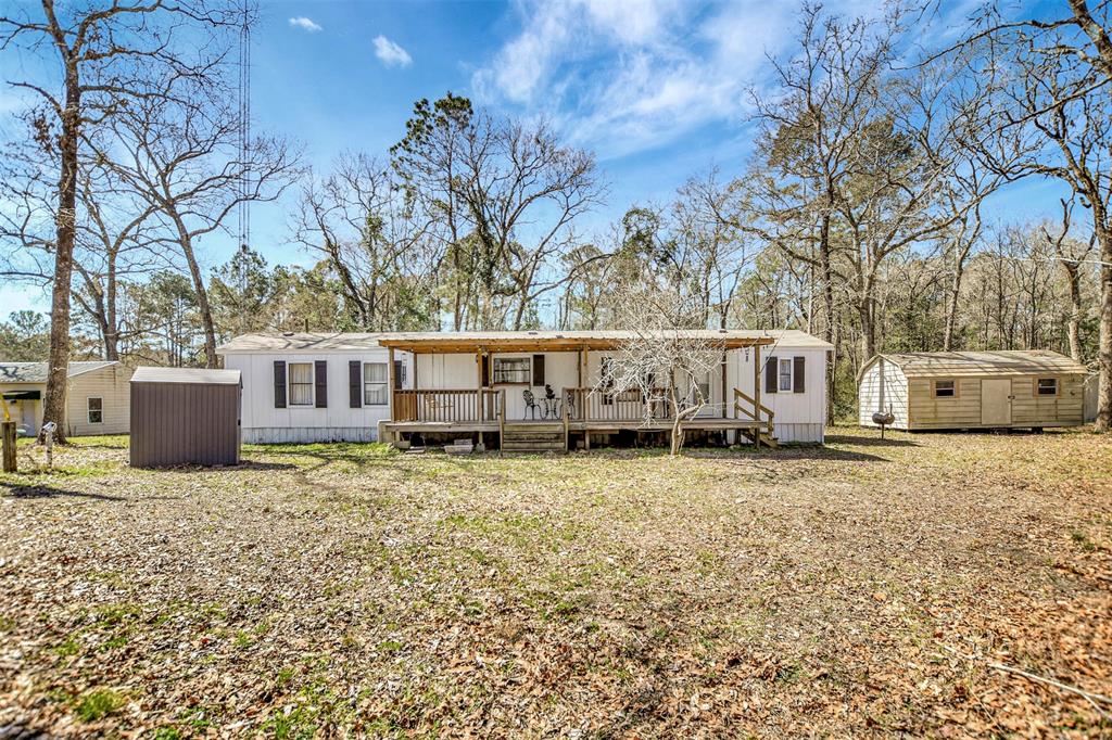 88 Buckthorn Acres Drive, Huntsville, Texas image 3