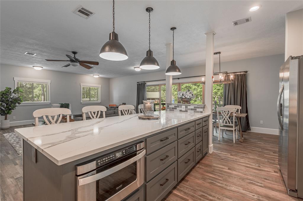 16 Wildwood Lake Drive, Huntsville, Texas image 15