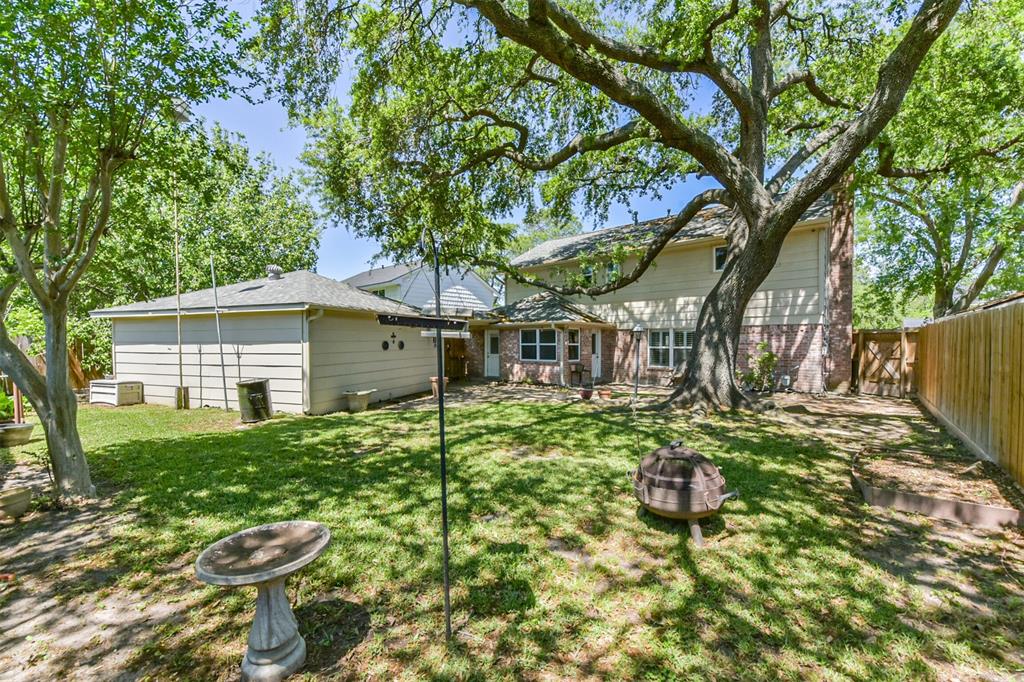 13919 Wickersham Lane, Houston, Texas image 29