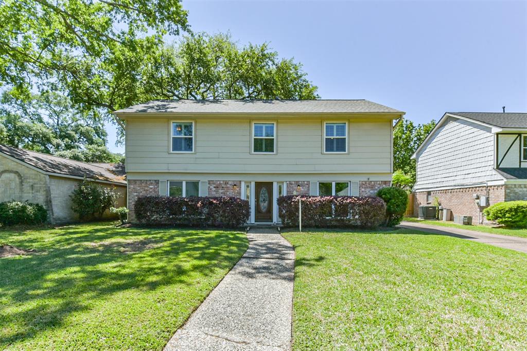 13919 Wickersham Lane, Houston, Texas image 1
