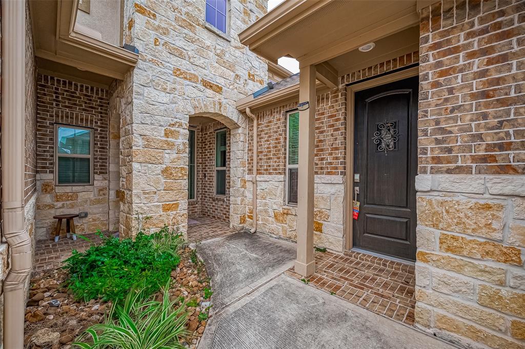 25127 Bentridge Valley Lane, Tomball, Texas image 2