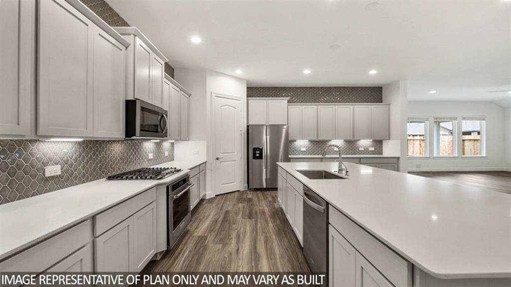 4420 Wapama Falls Loop, Conroe, Texas image 1