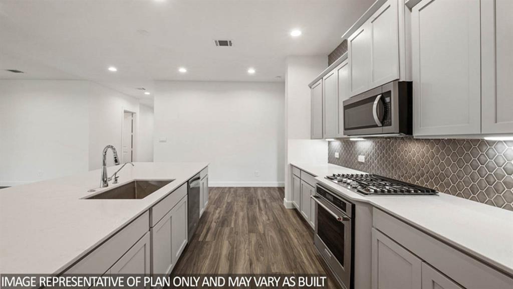 4420 Wapama Falls Loop, Conroe, Texas image 4