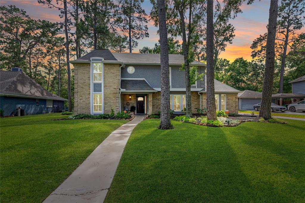 1339 Trailwood Village Drive Dr, Kingwood, Texas image 2