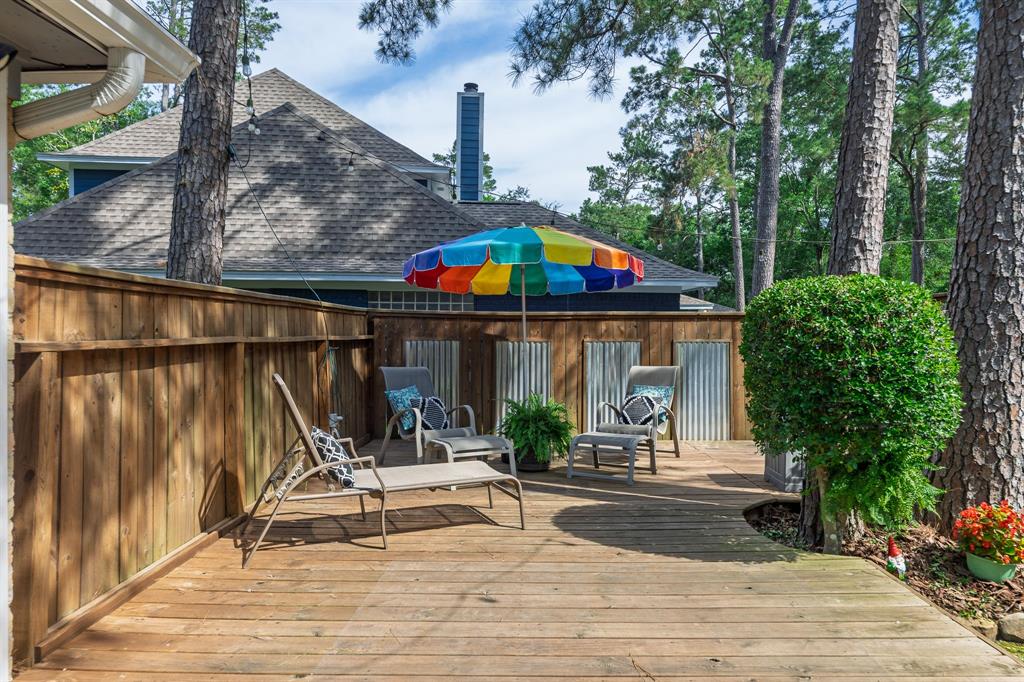 1339 Trailwood Village Drive Dr, Kingwood, Texas image 5