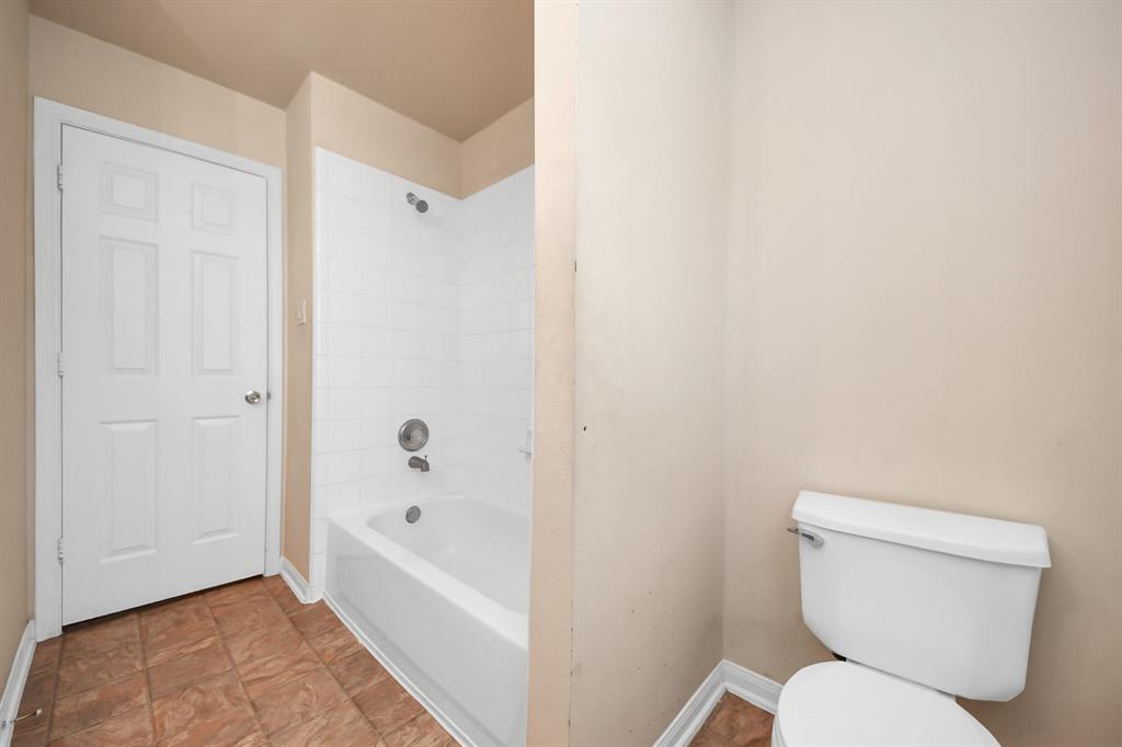 4046 Camelia Glen Lane, Fresno, Texas image 40