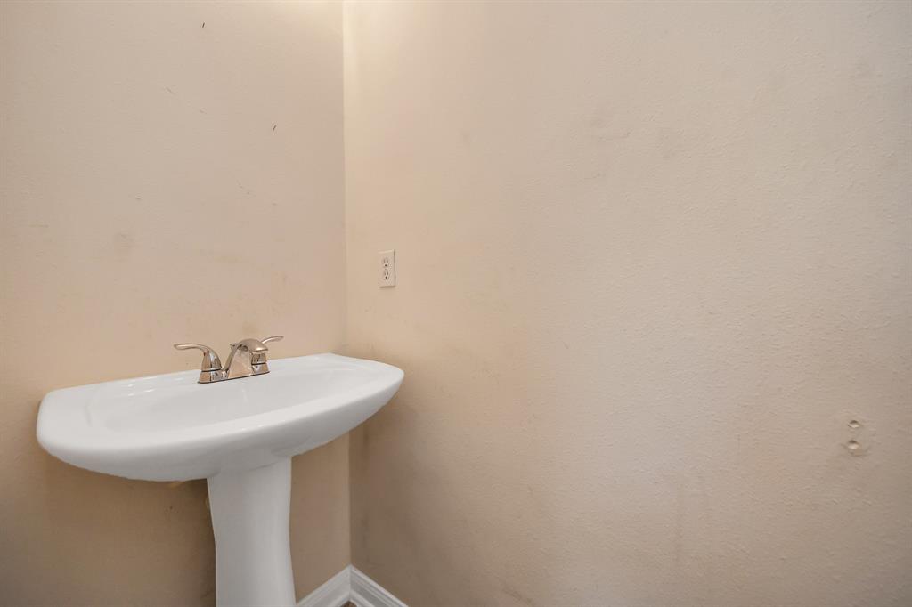 4046 Camelia Glen Lane, Fresno, Texas image 29