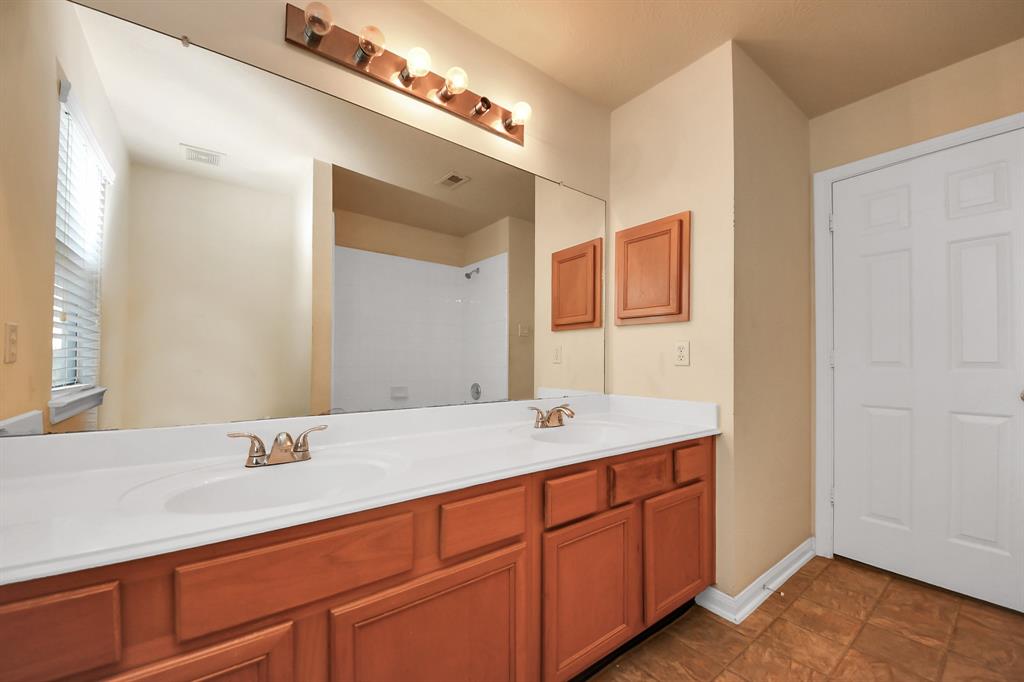 4046 Camelia Glen Lane, Fresno, Texas image 39