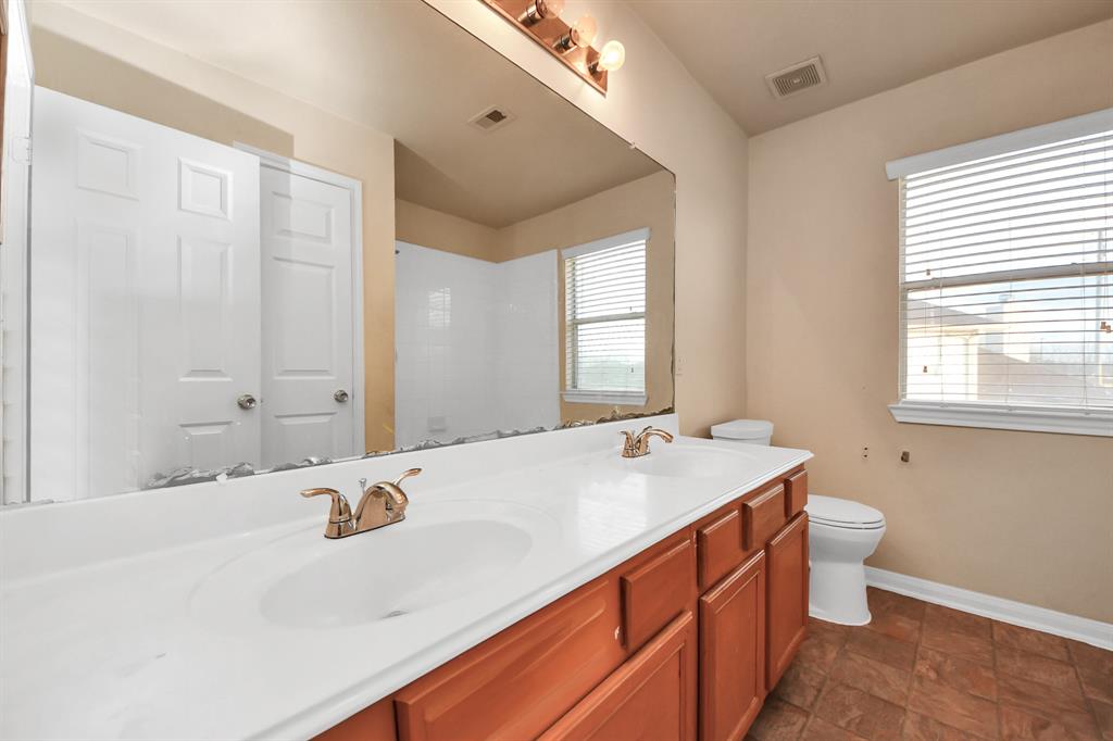 4046 Camelia Glen Lane, Fresno, Texas image 43