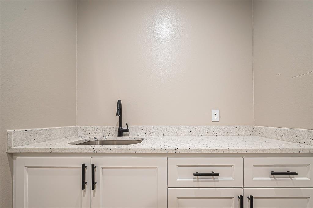 21121 Grant Lake Circle, Cleveland, Texas image 25