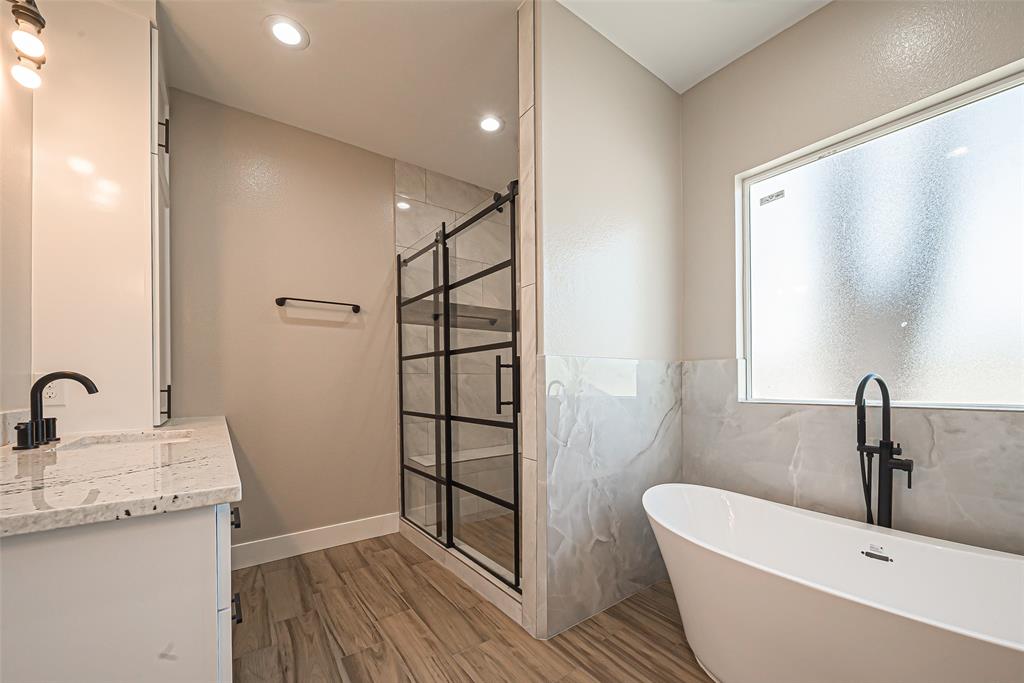 21121 Grant Lake Circle, Cleveland, Texas image 23