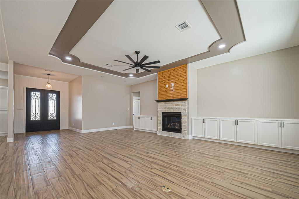 21121 Grant Lake Circle, Cleveland, Texas image 4