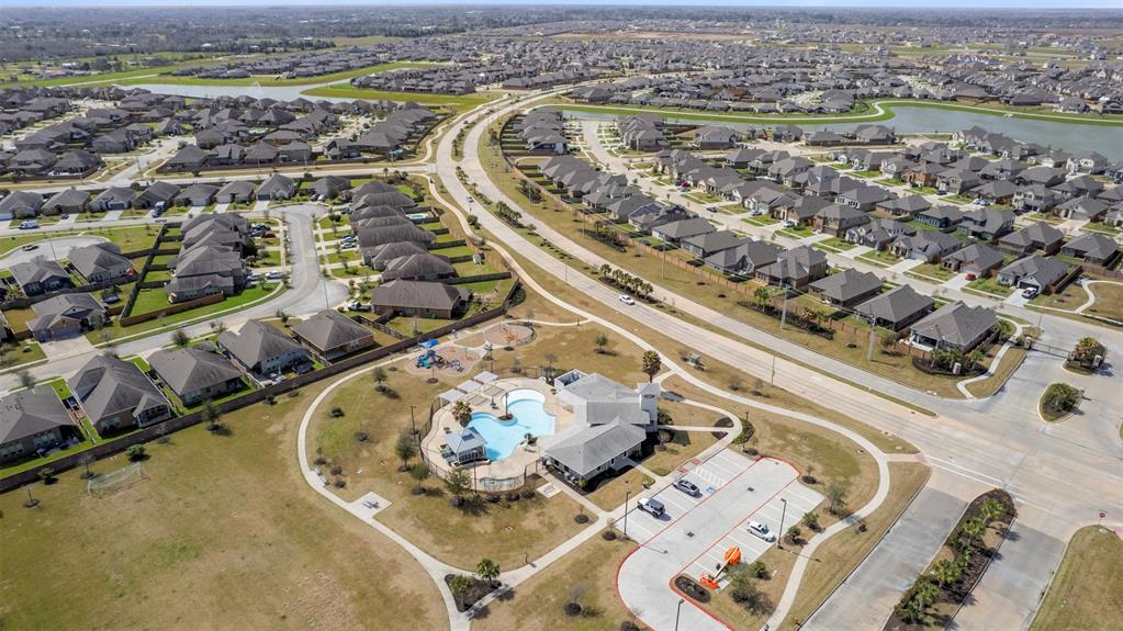 13544 Diamond Reef Lane, Texas City, Texas image 18