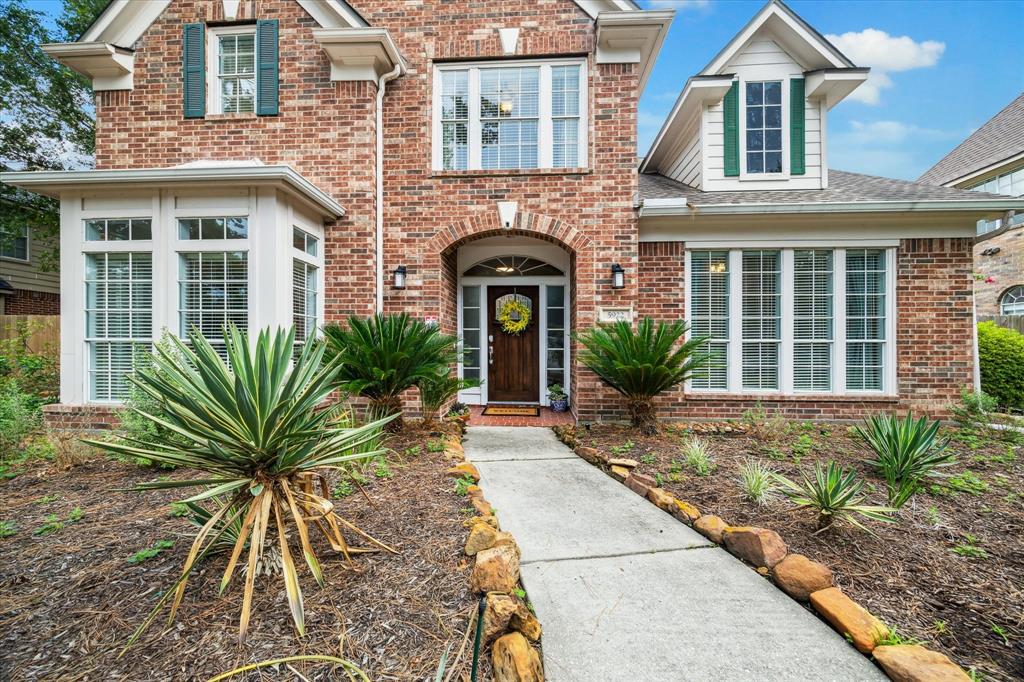 5922 Riverchase Trail