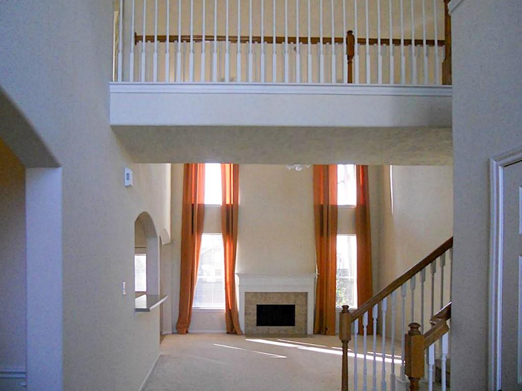 15 Gilmore Grove Place, The Woodlands, Texas image 4