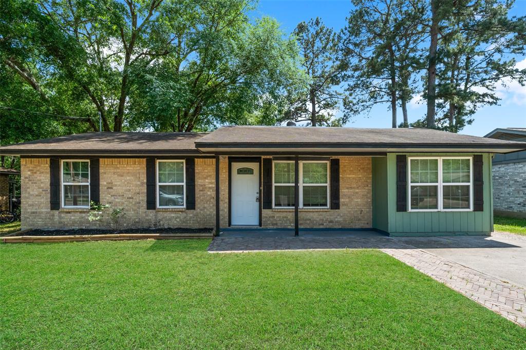 204 N Shirley Lane, Willis, Texas image 1