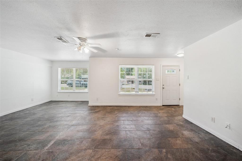 204 N Shirley Lane, Willis, Texas image 10