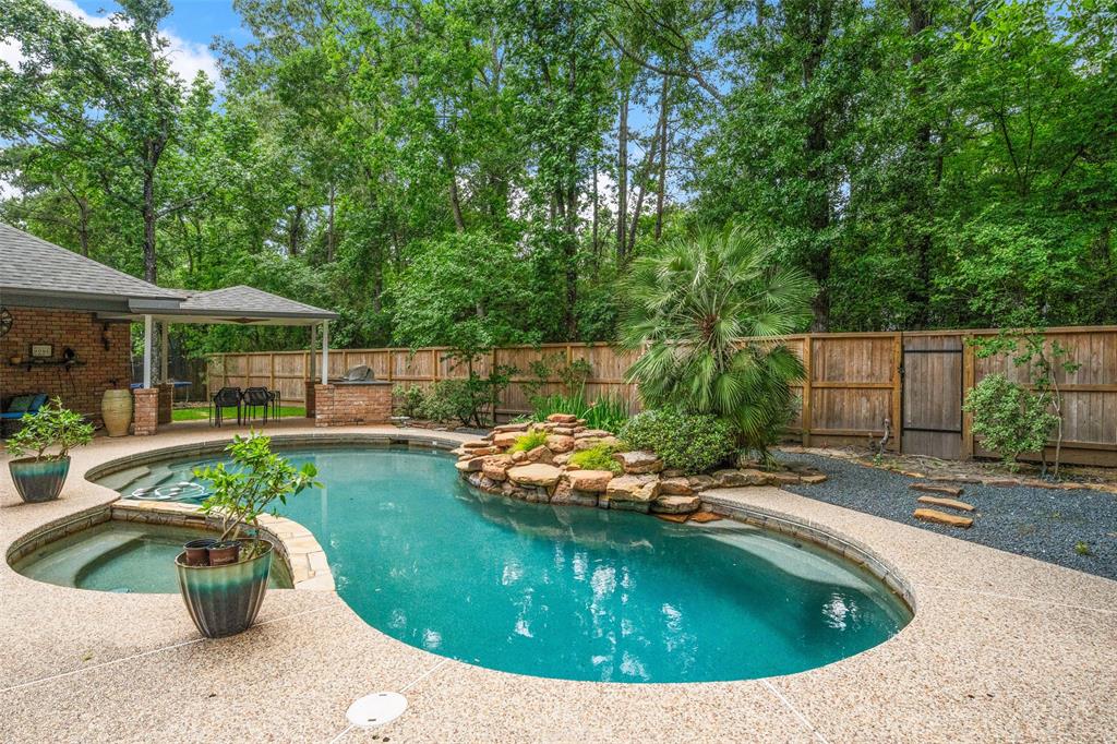 10 Firefall Court, The Woodlands, Texas image 27