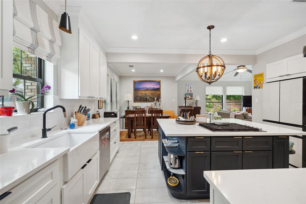 10 Firefall Court, The Woodlands, Texas image 13
