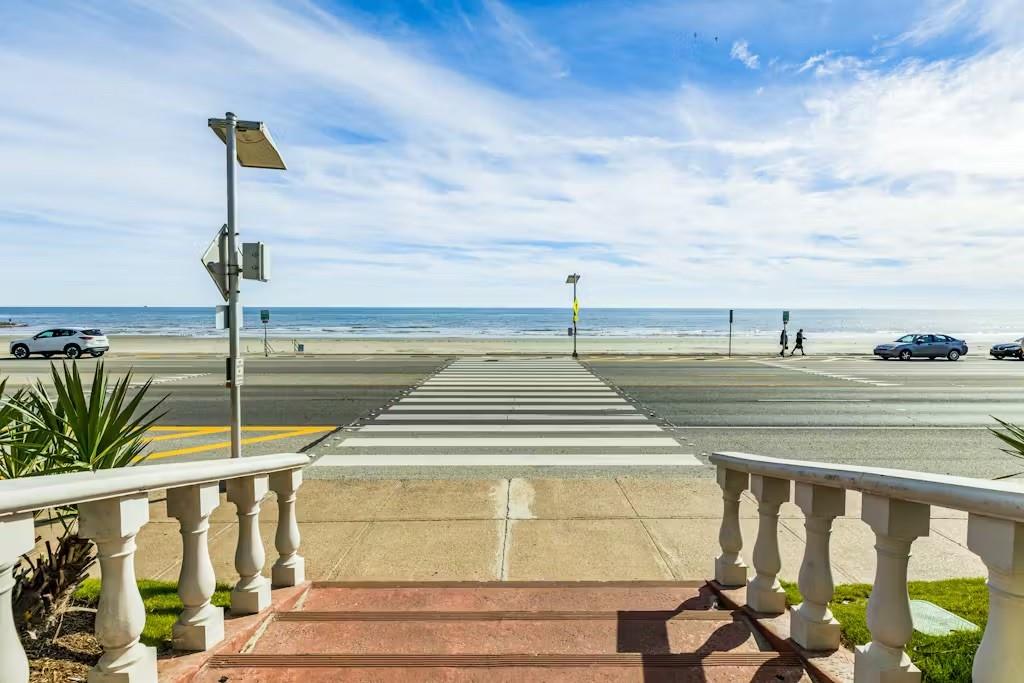 5220 Seawall Boulevard #1035, Galveston, Texas image 13